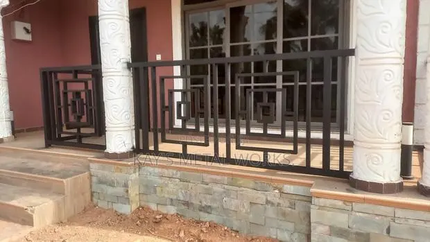 Triple Boxes Design Balustrade · Photo 1