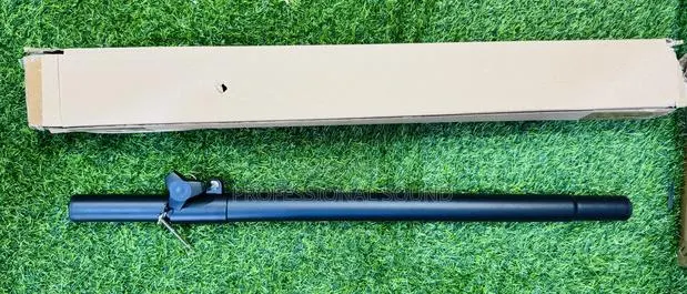 Height-Adjustable Subwoofer Speaker Pole Stand · Photo 1