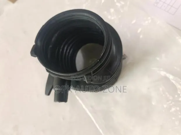 Honda Accord V6/ Crosstour V6 2008-2012 Air Intake Hose · Photo 1