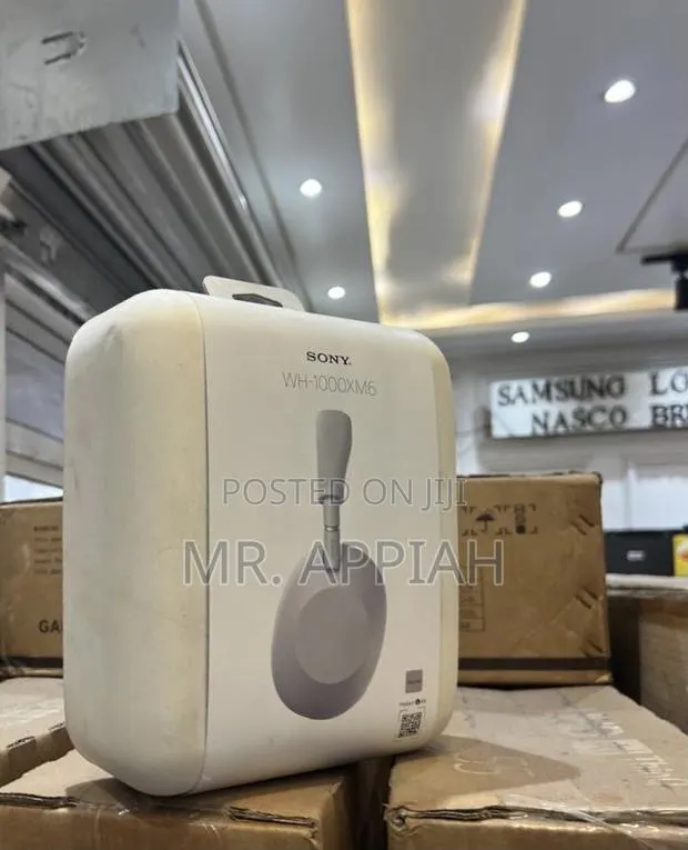 Super Classic Sony Xm6 Noise Cancelling Headphone(Gray).: · Photo 1