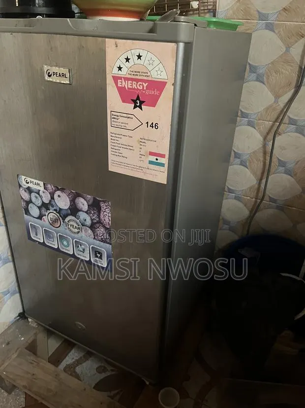 Refrigerator · Photo 1