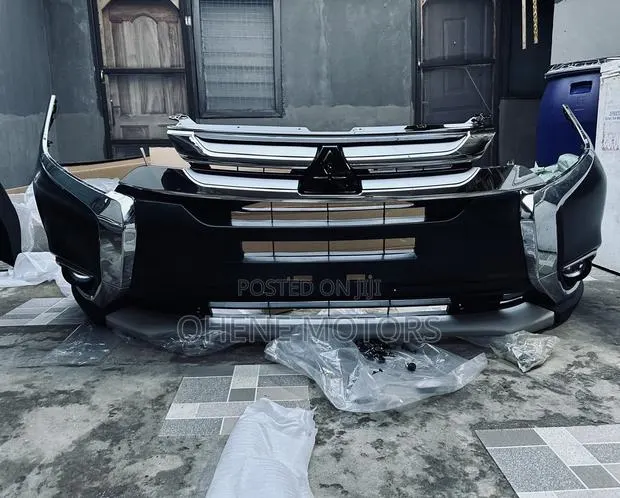 Mitsubishi Outlander 2016-2018 Complete Bumper Available · Photo 1