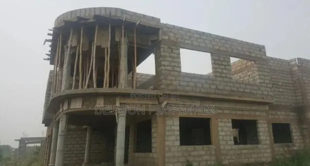 6bdrm House in Tema Metropolitan for sale · Photo 1