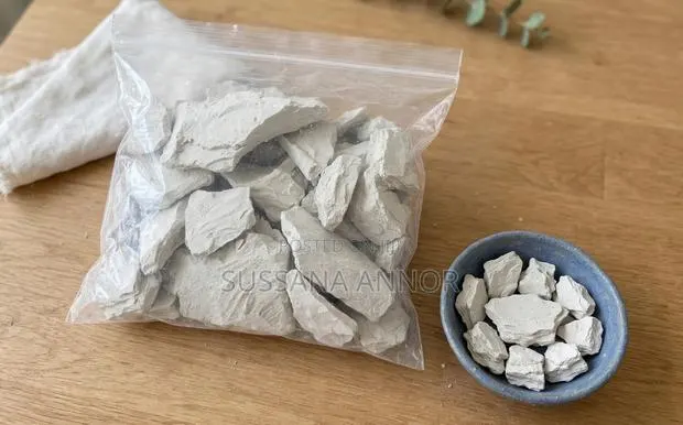 Baked Bentonite Clay, Kaolin Clay, Ayilo Stone. · Photo 1