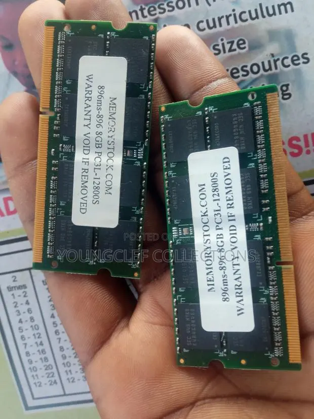 16GB DDR3 RAM and Screen 14.0" · Photo 1
