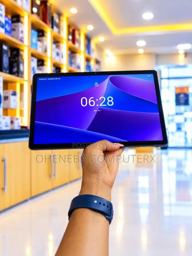 Lenovo Tab TB311FU 128 GB Black · Photo 1