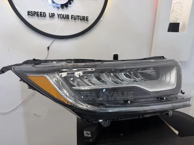CRV 2017 - 2022 Headlight Touring · Photo 1
