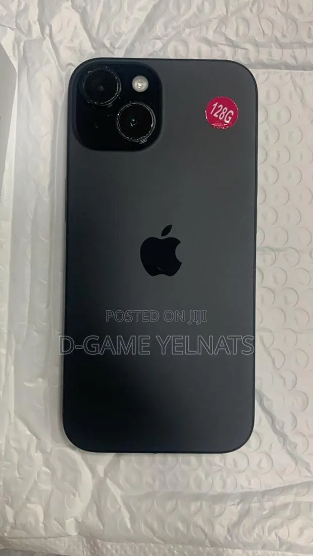 Apple iPhone 15 128 GB Black · Photo 1
