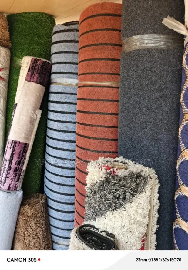 All Colours of Thick Carpets · Photo 1