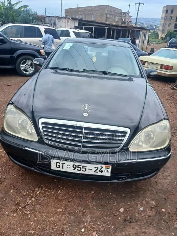 Mercedes-Benz C300 Luxury 4Matic Sedan AWD (3.0L 6cyl 7A) 2012 Black · Photo 1