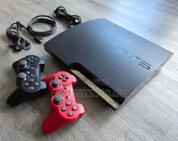 Sony Playstation 3 Slim (320gb) · Photo 1