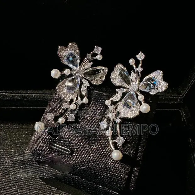 Zirconia Classic Designs Earrings · Photo 1