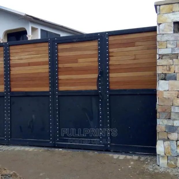 High Quality Sliding Gate · Photo 1