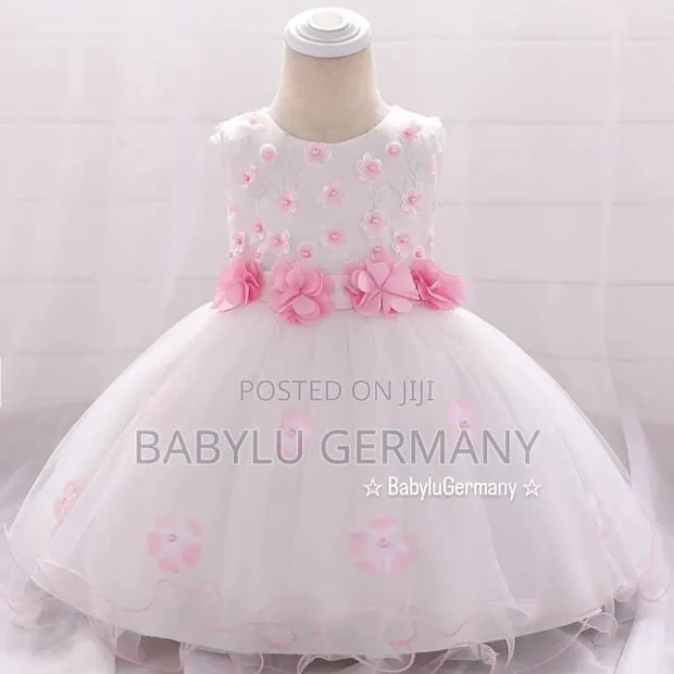 White and Pink Princess Ballgown · Photo 1