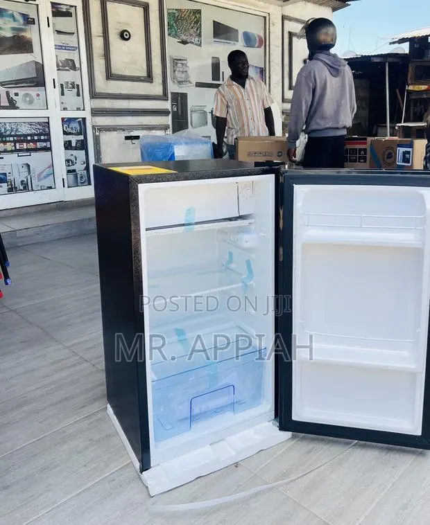 Pearl Single Door Table Top Refrigerator(Glass Mirror)Pf-109-2b · Photo 1
