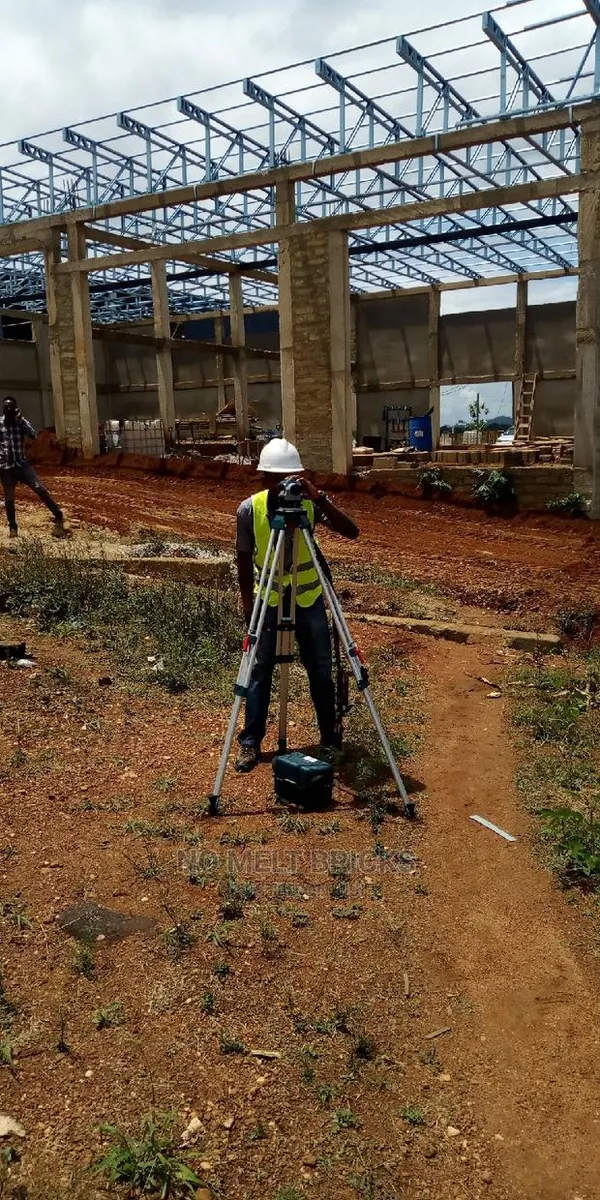 Building Contractor · Photo 1