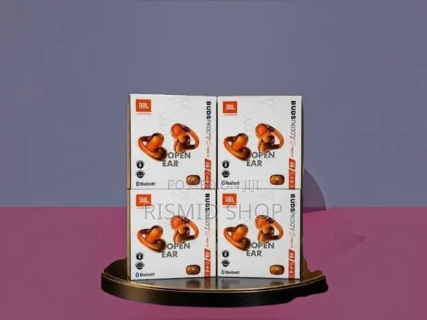 JBL Pro 30 in-Ear Wireless Stereo Earbuds · Photo 1