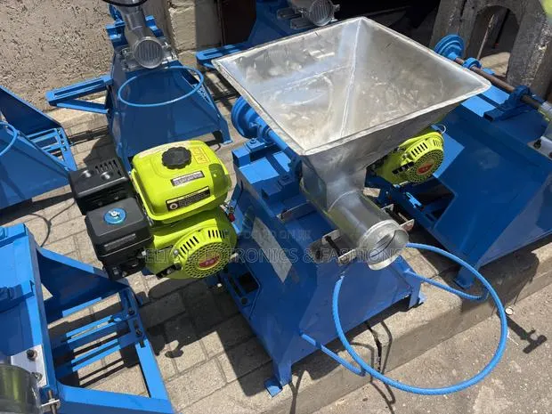 Fufu Pounding Machine for Commercial Use With Motor · Photo 1