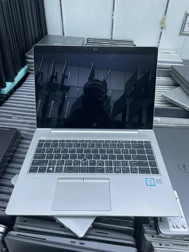 Laptop HP EliteBook 830 G5 8GB Intel Core I5 SSD 256GB · Photo 1