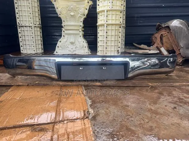 Toyota Hilux 2012 Back Bumper · Photo 1