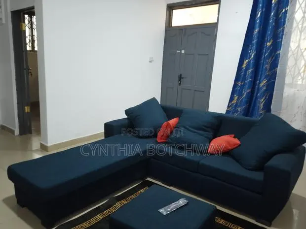 Room to Let: Furnished 2-Bedroom in Accra · Photo 1