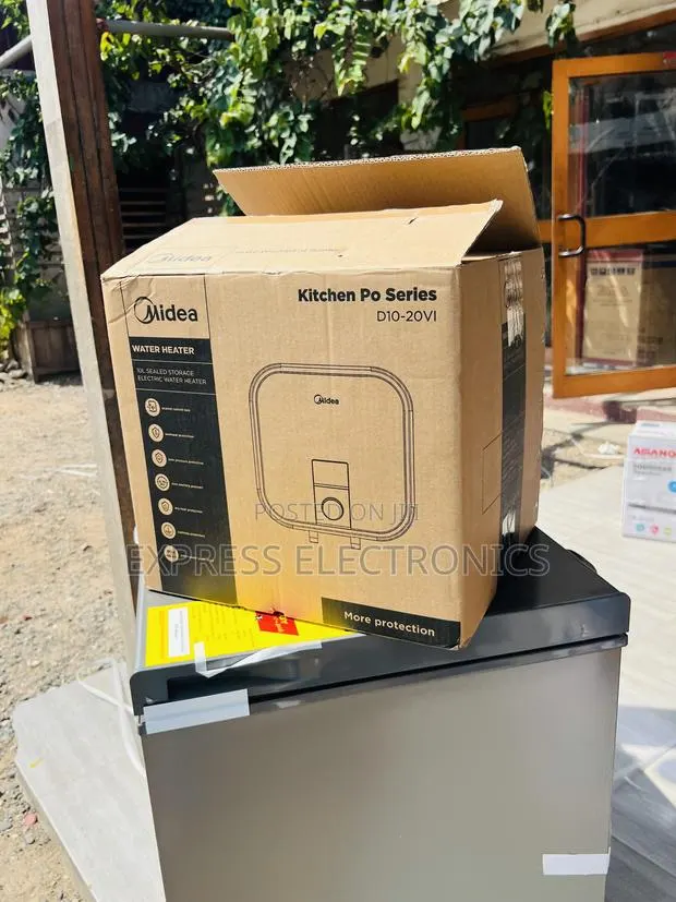 Hot Deal On. 10l Water Heater Midea White · Photo 1