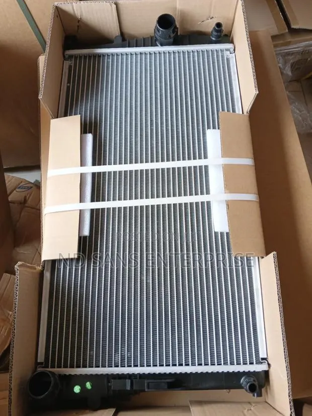 F30 X1 G20 Radiator · Photo 1