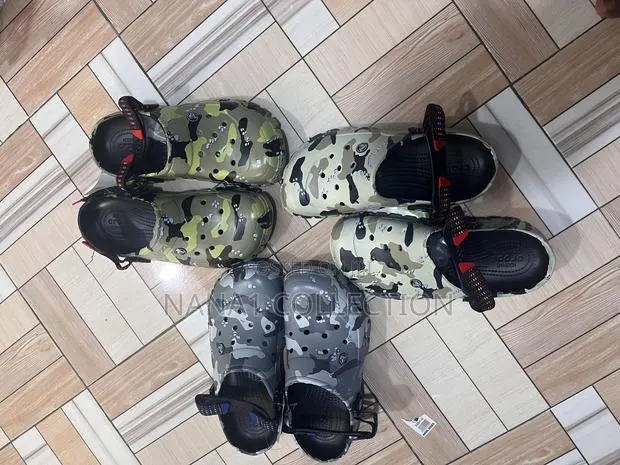 Unisex Crocs Classic All - Terrain Clog · Photo 1