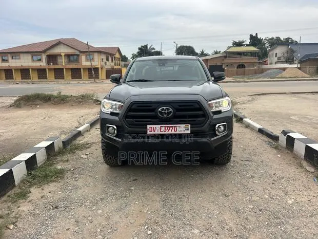 Toyota Tacoma 2019 Black