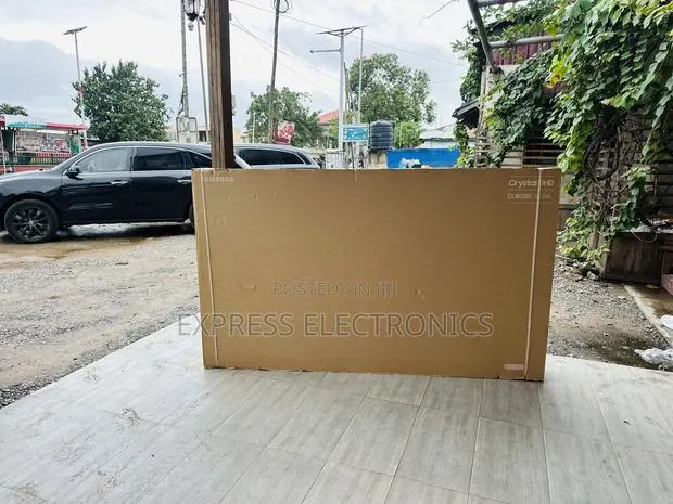 Ultra Modern Slim Crystal Uhd, Smart 75u8072f, Hdr, 189 Cm (2025) · Photo 1