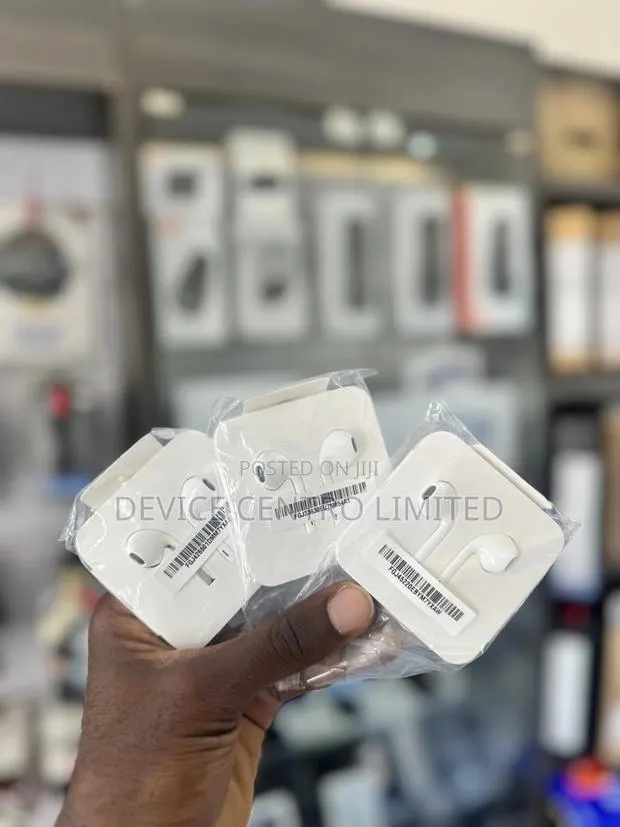 Apple iPhone Earpods Type C (Earpiece) · Photo 1