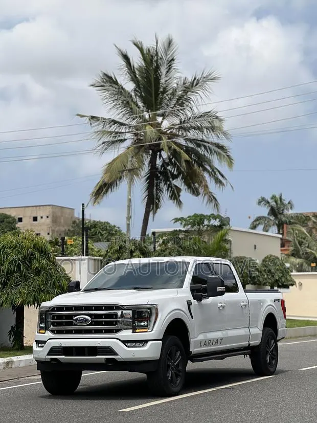 Ford F-150 LARIAT 2023 White