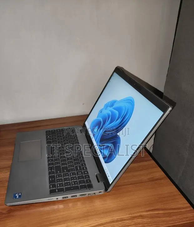 Laptop Dell Precision 3561 16GB Intel Core i7 SSD 512GB · Photo 1
