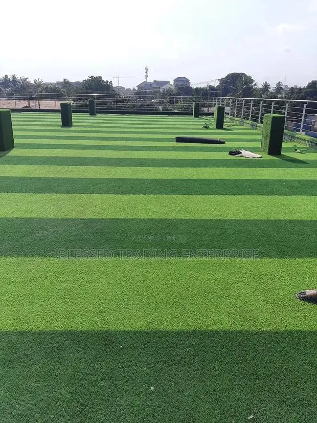 Quality Artificial Grass and Astroturf for Pitche and Sport Activities · Photo 1