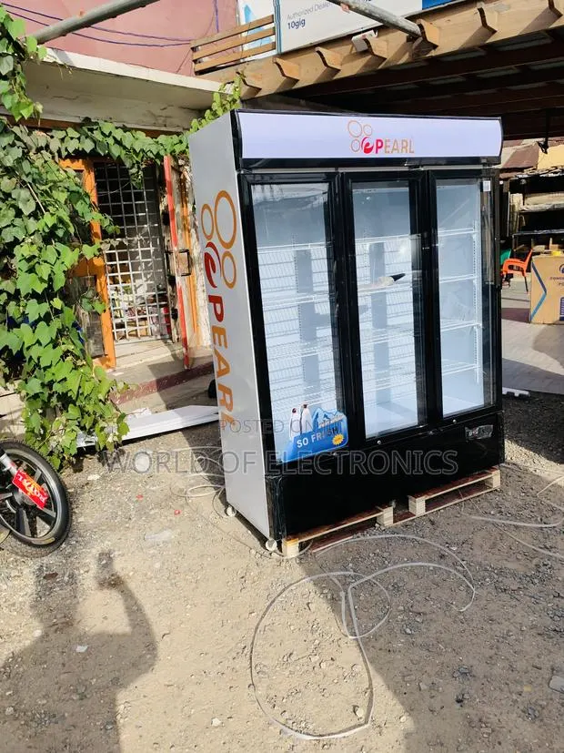 PVC-1540-28ab 780l Pearl Display Fridge White · Photo 1