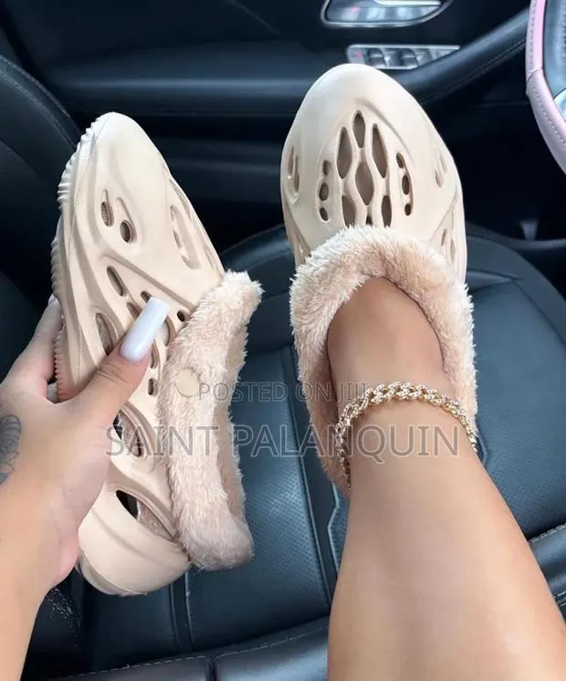 Yeezy Foam Runner · Photo 1