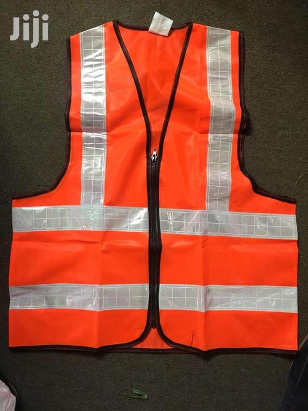 Safety Reflective Vest · Photo 2