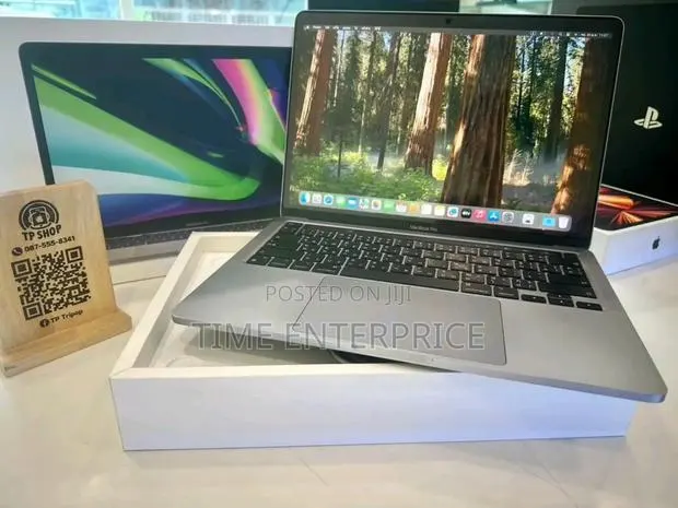 New Laptop Apple MacBook Pro 2020 M1 16GB Apple M1 SSD 512GB · Photo 1