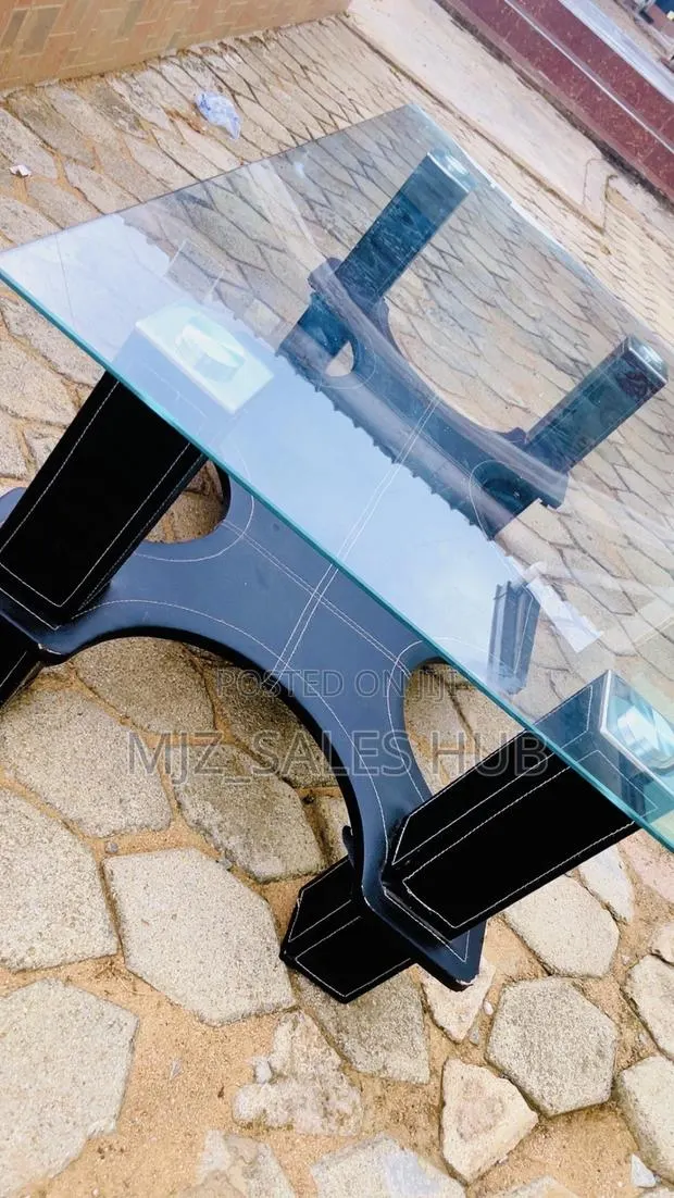 Centre Table · Photo 1