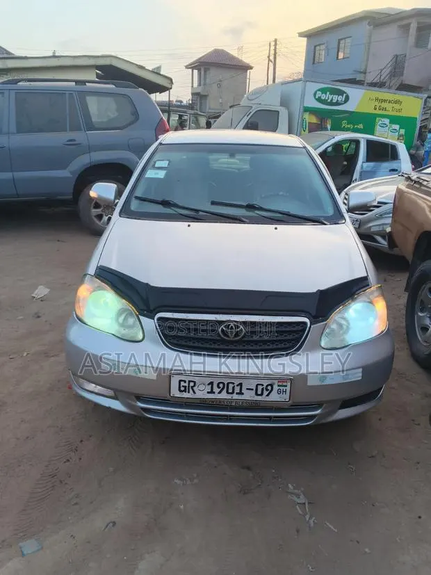 Toyota Corolla 2008 Silver · Photo 1