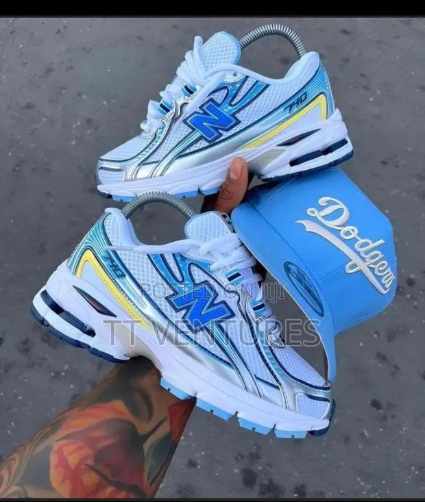 New Balance · Photo 1
