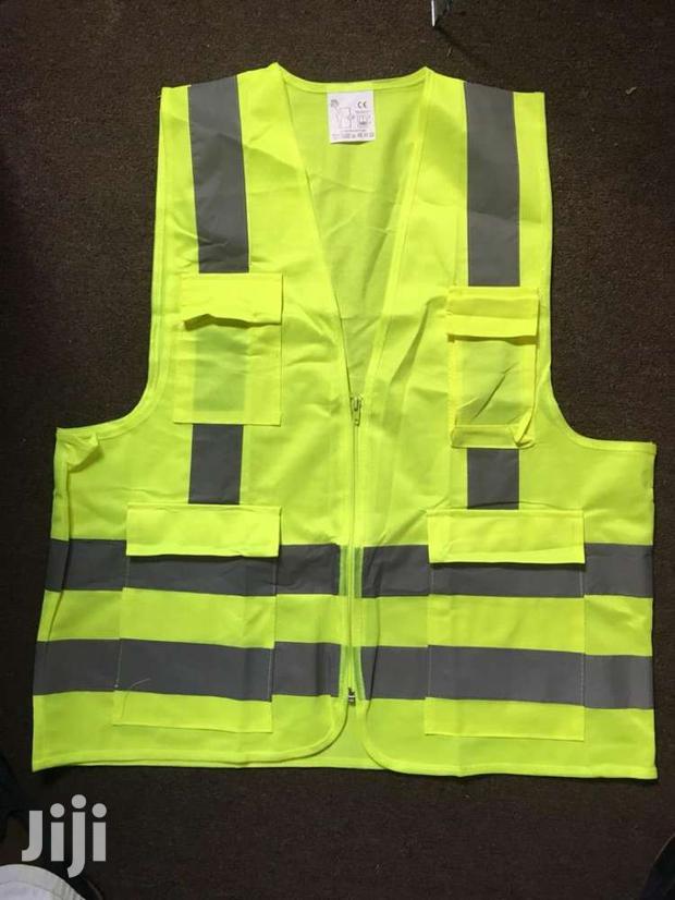 Safety Reflective Vest · Photo 3