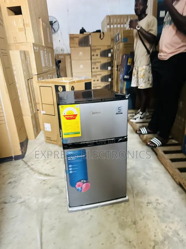 87l Table Top Fridge Midea · Photo 1