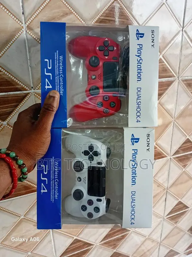 Ps4 Controller Pad New Original One · Photo 1