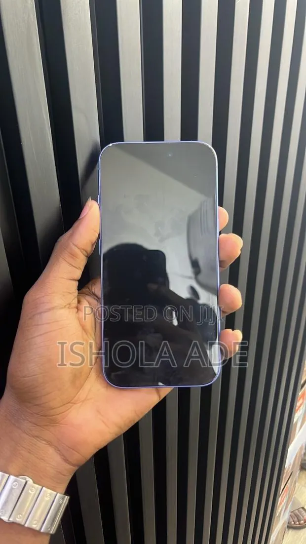 Apple iPhone 16 128 GB Blue · Photo 1