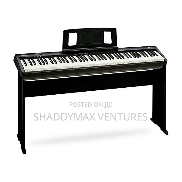 Roland Fp 10 Digital Piano · Photo 1