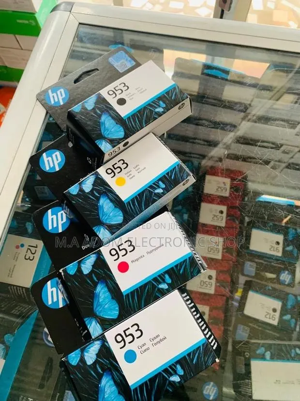 HP 650 Tri-Color Ink Cartridge: Reliable Color, Crisp Text · Photo 1