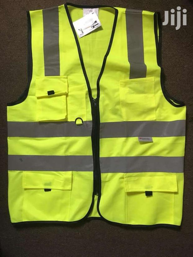 Safety Reflective Vest · Photo 4