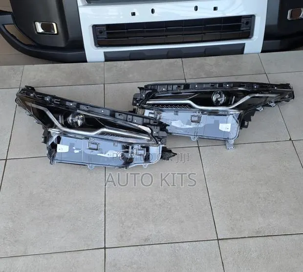 Toyota Fortuner Original Japanese Headlamp Available · Photo 1