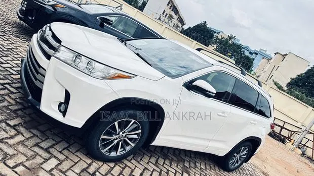 Toyota Highlander 2018 White · Photo 1